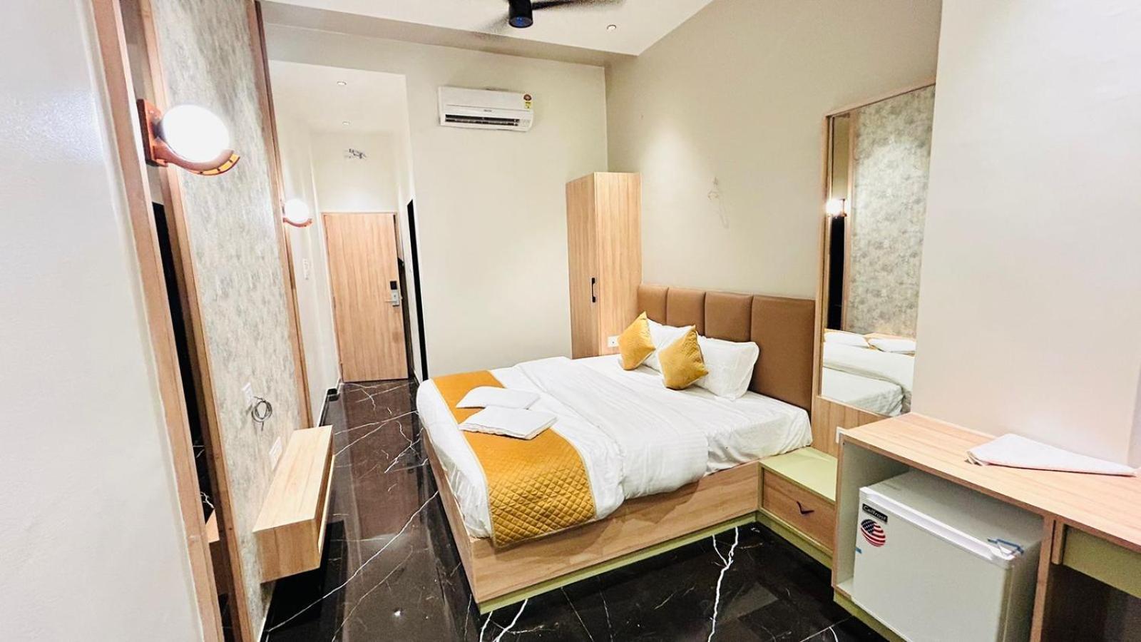 River An Sky Resort Wadhiware 外观 照片